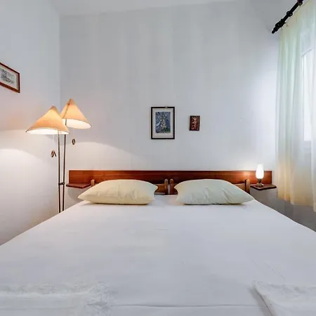 Beachfront Apartman