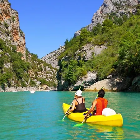 アパート Beachfront ピサック